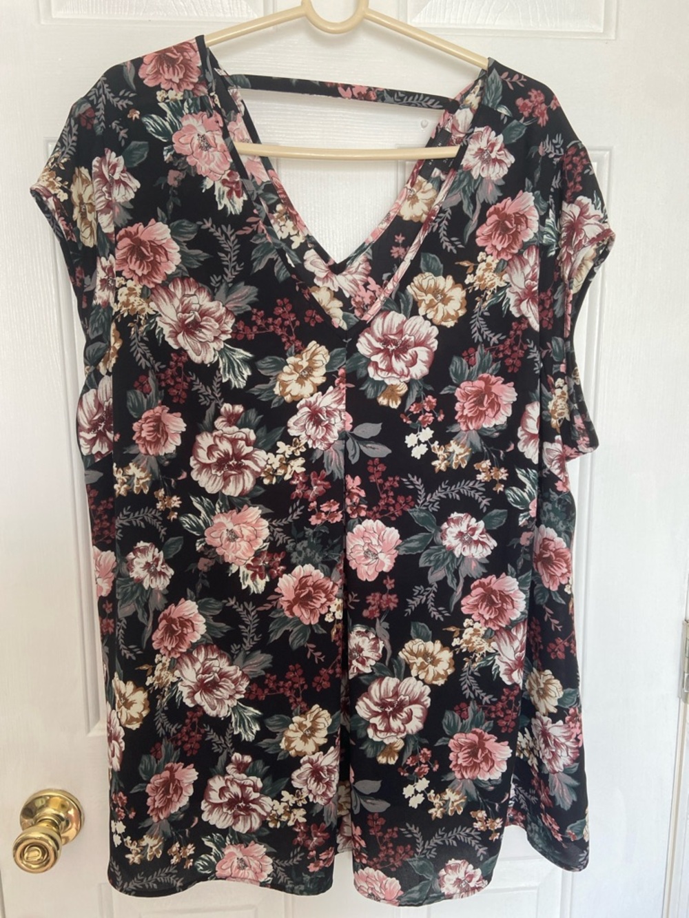 Halogen Floral V-Neck Blouse in Black, Pink and Cream